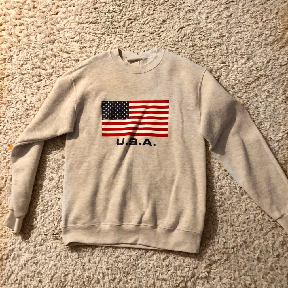 Crew neck U.S.A. themed Top